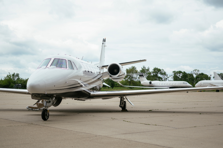 The best time to book a private jet
