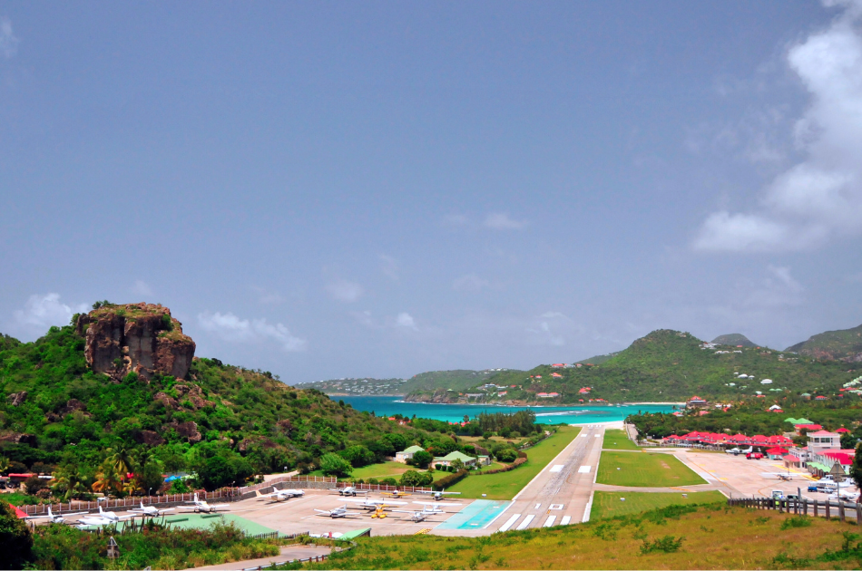 Gustaf III Airport